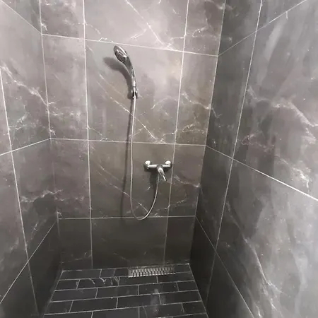 3 Separate Beds - 40m2 - شقة