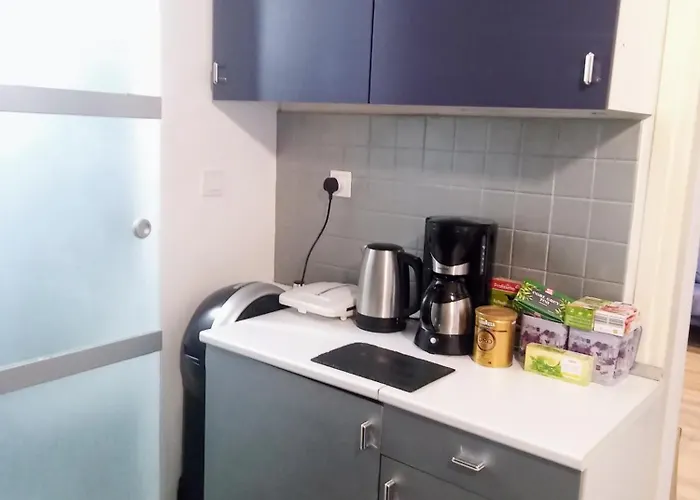 3 Separate Beds - 40m2 - *