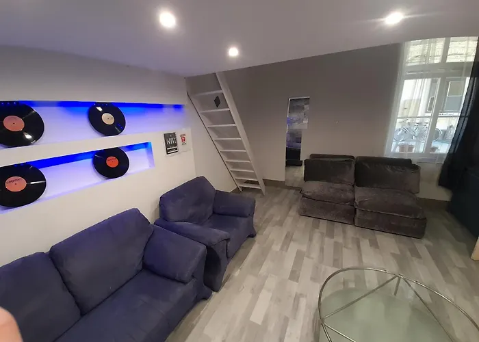 3 Separate Beds - 40m2 - * Budapest