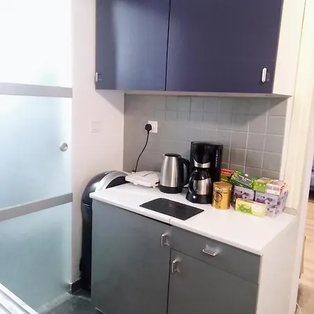 3 Separate Beds - 40m2 - *