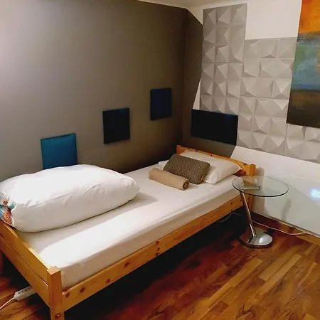 3 Separate Beds - 40m2 - Budapest